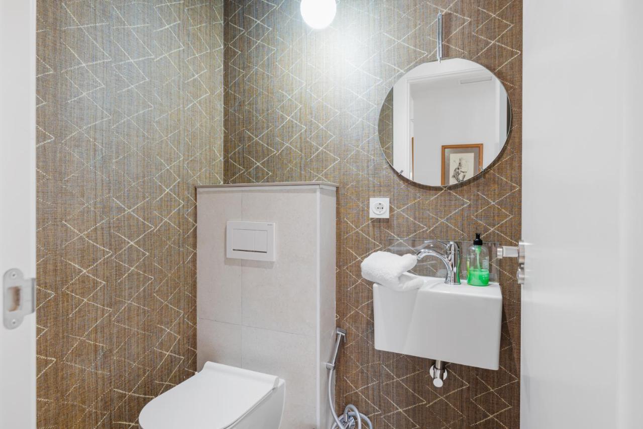 Soho 2 Bedrooms Apt Next To The Beach مالقة المظهر الخارجي الصورة